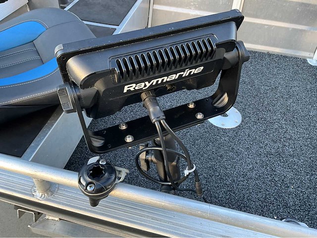 2022 qwest marine b421 met 20 pk honda fishing boat - afbeelding 8 van  16