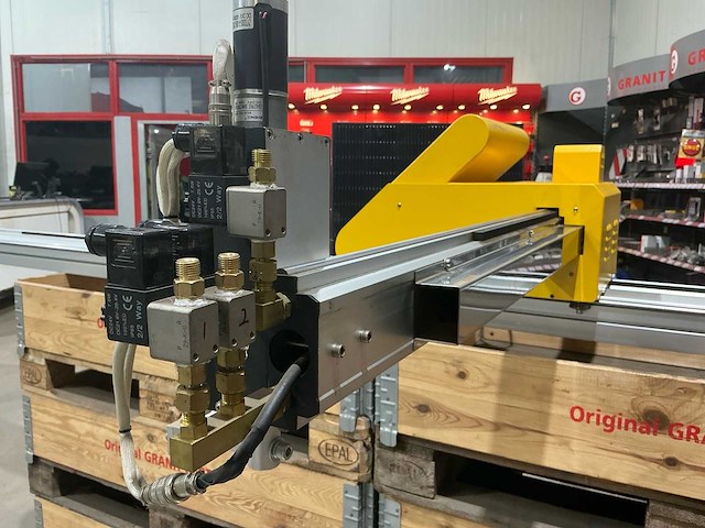 2022 ri f2100b cnc freesmachine - afbeelding 3 van  15