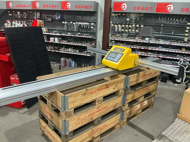 2022 ri f2100b cnc freesmachine - afbeelding 1 van  15