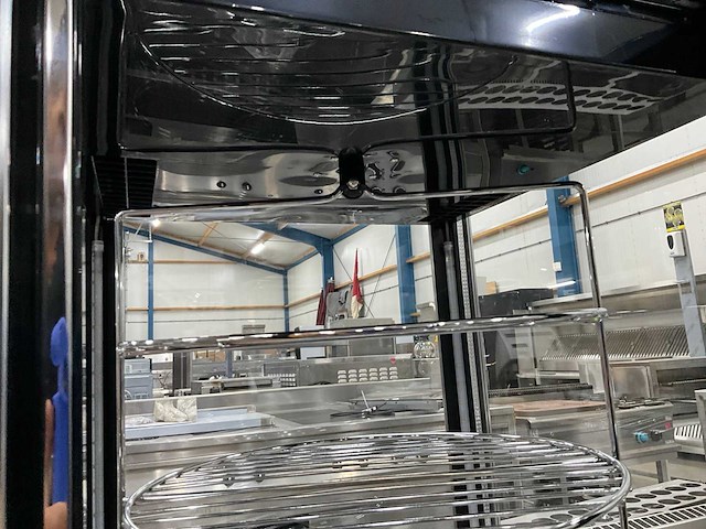 2022 saro isabell taartvitrine - afbeelding 5 van  8