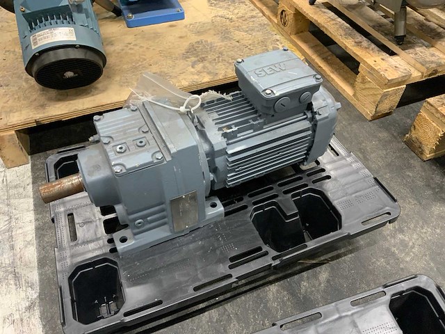 2022 sew reductormotor - afbeelding 1 van  5