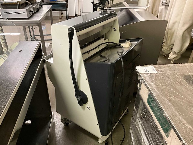 2022 sinmag mano sm52-b broodsnijmachine - afbeelding 2 van  4