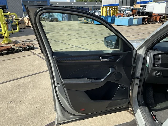 2022 skoda kodiaq 1.5 tsi sportline business auto - afbeelding 18 van  31