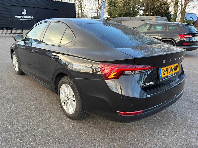 2022 skoda octavia 1.5 e-tsi automaat personenauto - afbeelding 1 van  15