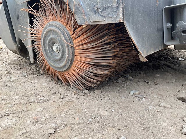 2022 stiga swr 2804 s rolbezem - afbeelding 7 van  8
