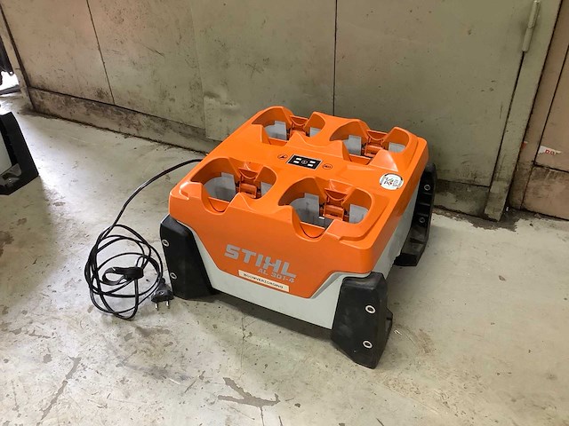2022 stihl al301-4 acculader - afbeelding 1 van  4