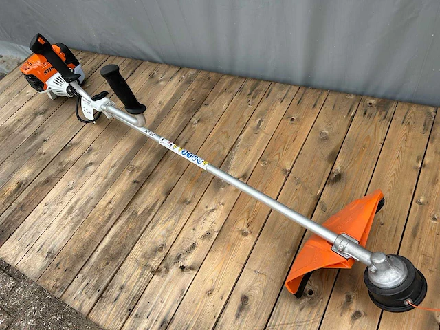 2022 stihl fs 111 benzine bosmaaier - afbeelding 1 van  2