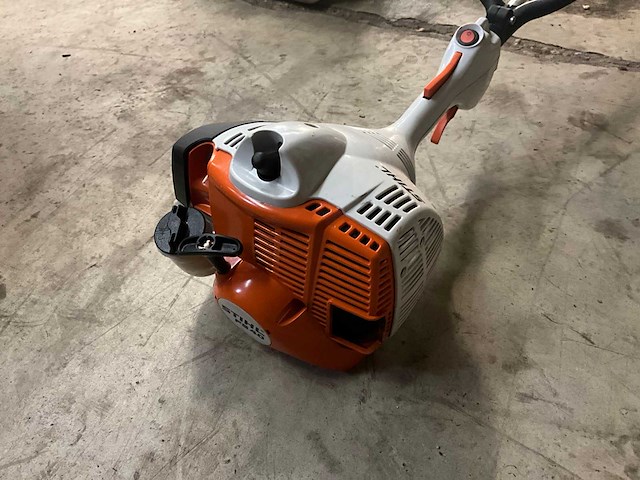 2022 stihl fs 40 kantentrimmer - afbeelding 3 van  5