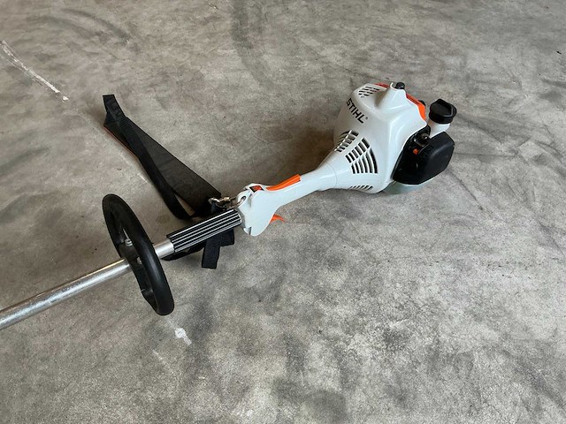 2022 stihl fs 55r kantenmaaier - afbeelding 4 van  7