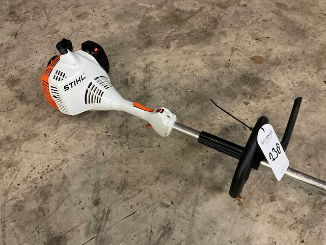 2022 stihl fs 55r kantentrimmer - afbeelding 2 van  6
