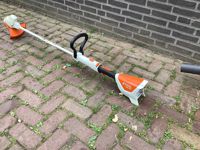2022 stihl fsa57 bosmaaier - afbeelding 2 van  3