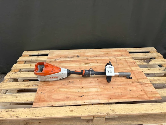 2022 stihl hsa 100 heggenschaar - afbeelding 2 van  4