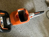 2022 stihl hsa 100 heggenschaar - afbeelding 3 van  4