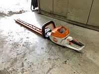 2022 stihl hsa100 heggenschaar - afbeelding 1 van  6