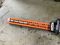 2022 stihl hsa100 heggenschaar - afbeelding 3 van  6