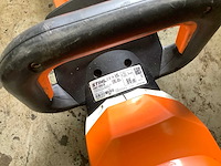 2022 stihl hsa100 heggenschaar - afbeelding 6 van  6