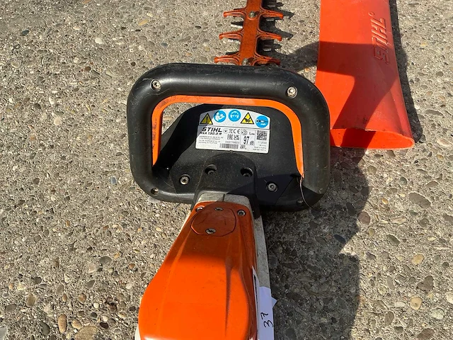 2022 stihl hsa130r heggenschaar - afbeelding 5 van  7