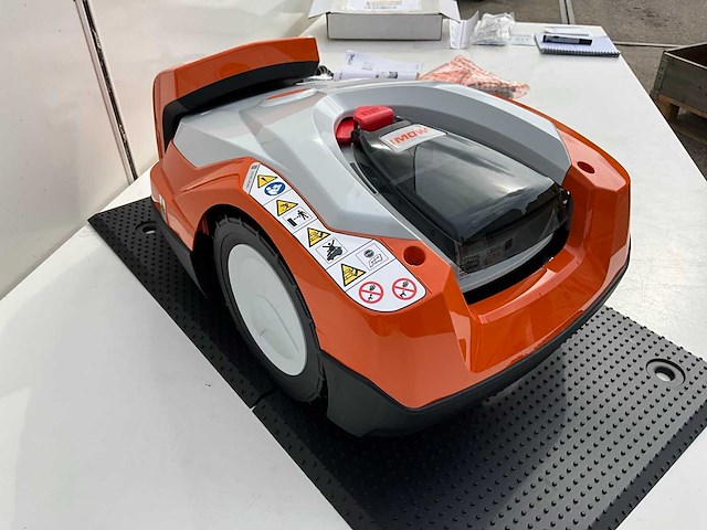 2022 stihl imow rmi522.0 robotmaaier - afbeelding 7 van  13