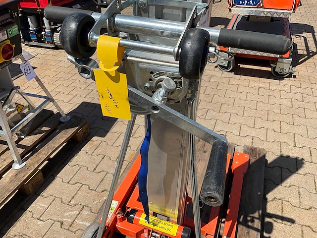 2022 sumner 2210 compacte materiaallift - afbeelding 8 van  12
