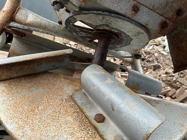 2022 sw-200 zoutstrooier - afbeelding 13 van  15