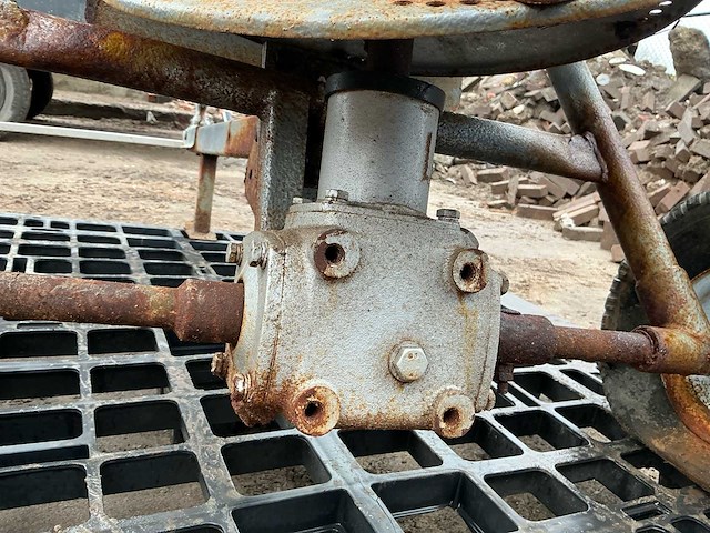 2022 sw-200 zoutstrooier - afbeelding 14 van  15