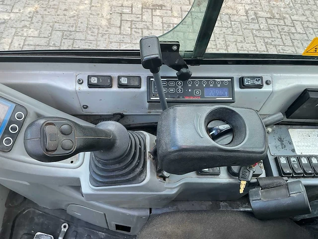 2022 takeuchi tb225 minigraafmachine - afbeelding 19 van  43
