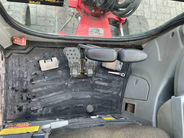 2022 takeuchi tb225 minigraafmachine - afbeelding 22 van  43