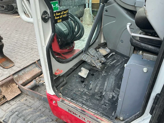 2022 takeuchi tb225 minigraafmachine - afbeelding 38 van  43