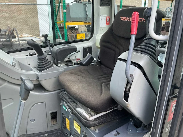 2022 takeuchi tb225 minigraafmachine - afbeelding 17 van  43