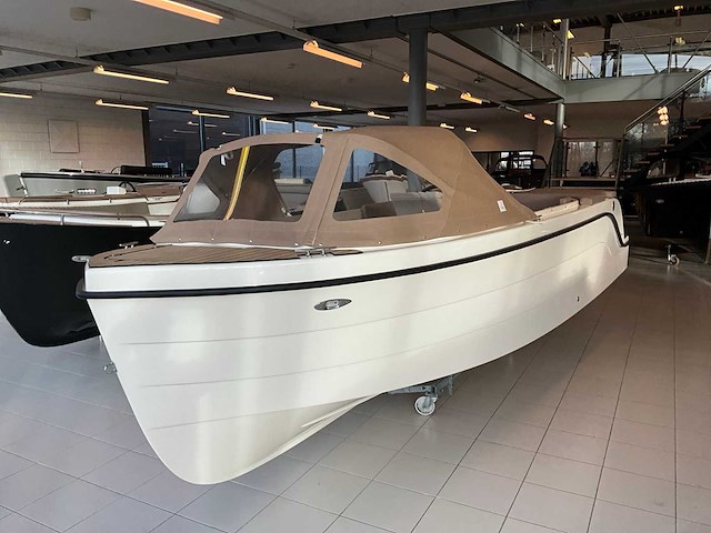 2022 tendr 600 sloep - afbeelding 1 van  11