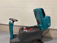 2022 tennant t581 zelfrijdende opzit schrob-zuigmachine - afbeelding 13 van  14