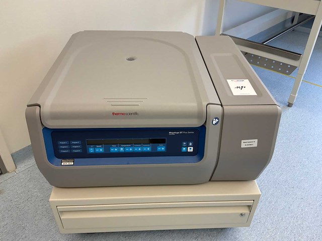 2022 thermo scientific megafuge st4r plus md centrifuge - afbeelding 2 van  6