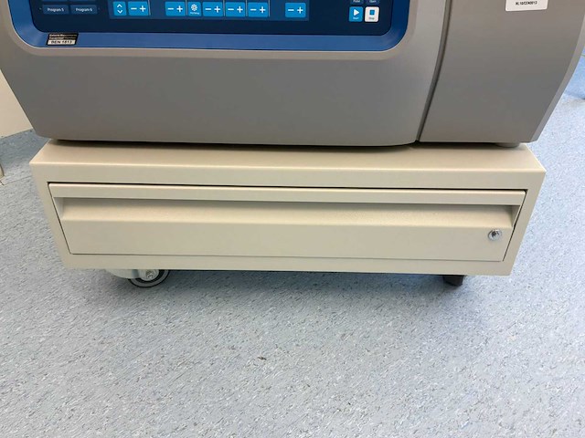 2022 thermo scientific megafuge st4r plus md centrifuge - afbeelding 3 van  6