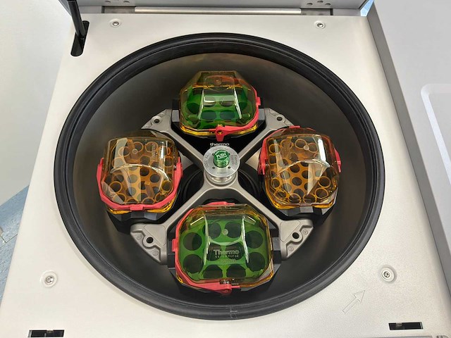 2022 thermo scientific megafuge st4r plus md centrifuge - afbeelding 5 van  6