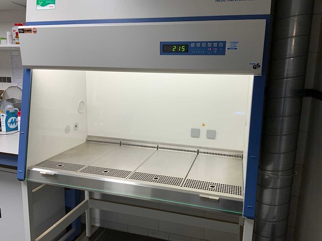 2022 thermo scientific msc advantage 1.2 bioveiligheidskast - afbeelding 5 van  13