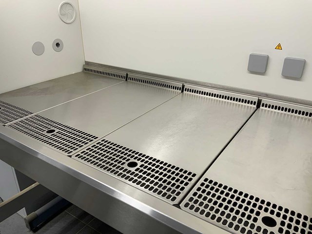 2022 thermo scientific msc advantage 1.2 bioveiligheidskast - afbeelding 2 van  13