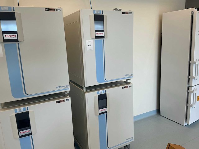 2022 thermowetenschappelijke heracell 150i gp laboratorium co2-incubator (2x) - afbeelding 1 van  11
