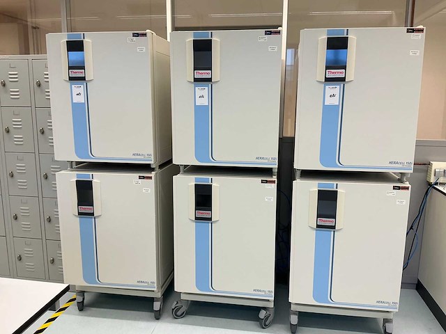 2022 thermowetenschappelijke heracell 150i gp laboratorium co2-incubator (2x) - afbeelding 1 van  13