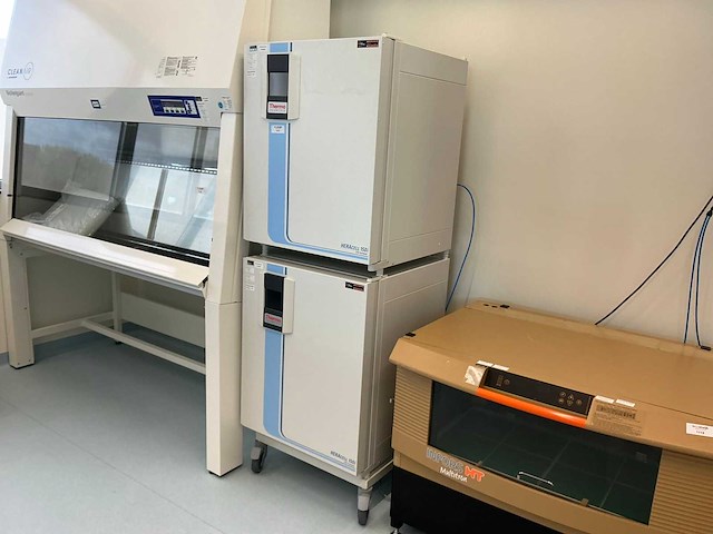 2022 thermowetenschappelijke heracell 150i gp laboratorium co2-incubator (2x) - afbeelding 1 van  16