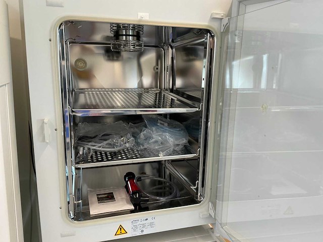 2022 thermowetenschappelijke heracell 150i gp laboratorium co2-incubator (2x) - afbeelding 16 van  16