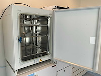 2022 thermowetenschappelijke heracell 150i gp laboratorium co2-incubator (2x) - afbeelding 3 van  5