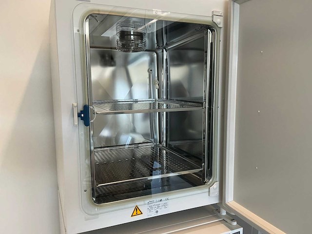 2022 thermowetenschappelijke heracell 150i gp laboratorium co2-incubator (2x) - afbeelding 8 van  11