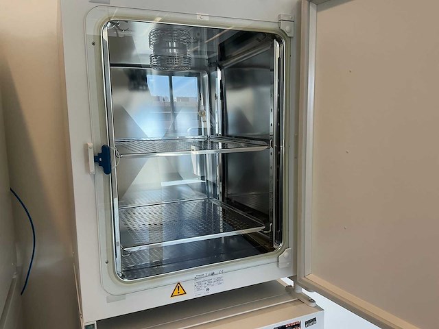 2022 thermowetenschappelijke heracell 150i gp laboratorium co2-incubator (2x) - afbeelding 8 van  11