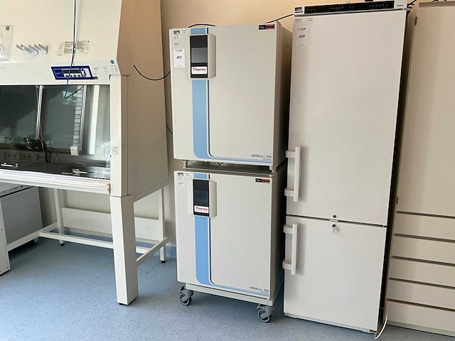 2022 thermowetenschappelijke heracell 150i gp laboratorium co2-incubator (2x) - afbeelding 1 van  13