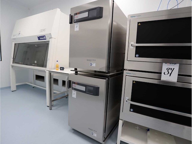 2022 thermowetenschappelijke heracell vios 160i cr laboratorium co2-incubator (2x) - afbeelding 2 van  8