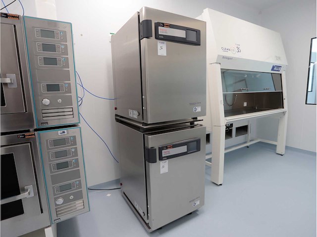 2022 thermowetenschappelijke heracell vios 160i cr laboratorium co2-incubator (2x) - afbeelding 1 van  11