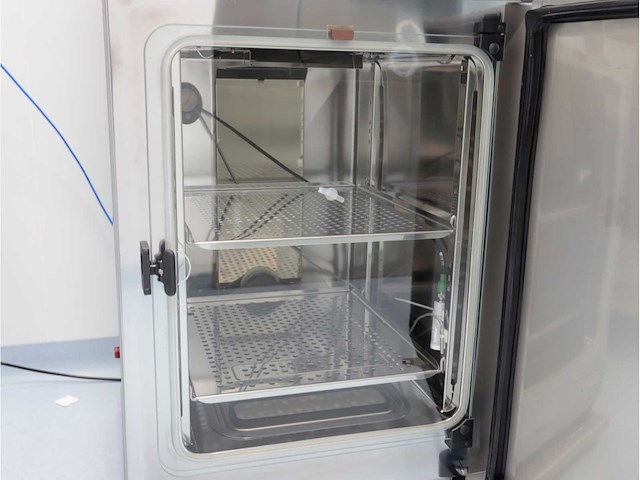 2022 thermowetenschappelijke heracell vios 160i cr laboratorium co2-incubator (2x) - afbeelding 6 van  11