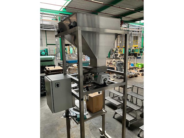 2022 tiulmax svaras-5ss doseer- en vulmachine - afbeelding 6 van  8