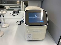 2022 toegepaste biosystemen door thermo fisher scientific quantstudio 5 digitaal realtime pcr-systeem - afbeelding 9 van  16