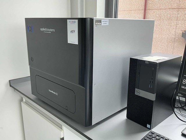 2022 toegepaste biosystemen door thermo fisher scientific quantstudio absolute q digital pcr-systeem - afbeelding 2 van  8
